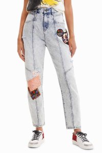 Jeans Desigual Relaxed featuring Disney's Mickey Mouse Mujer | GVK672938