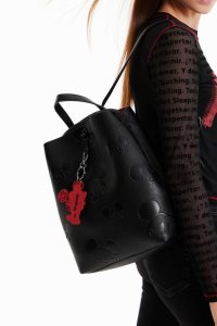 Prendas De Punto Desigual Disney's Mickey Mouse backpack Mujer | CYA243650